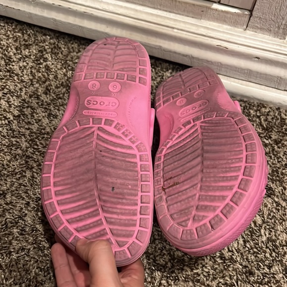 Pink crocs - Picture 2 of 2
